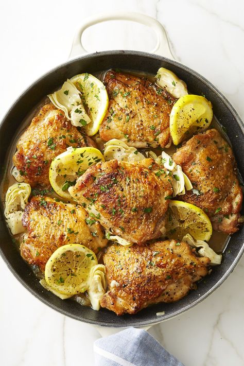 Skillet Lemon Chicken with Artichokes - Valentine's Day Dinner Ideas Chicken Artichoke Recipes, Skillet Lemon Chicken, Chicken With Artichokes, Simply Whisked, Poblano Chicken, Chicken Artichoke, Recipes Pictures, Mozzarella Sandwich, Chicken Lemon