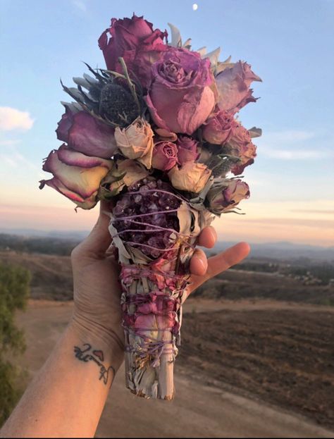 Witchy Bouquet, Herbal Witch, Sage Plant, Dried Roses, Crystal Bouquet, Drying Roses, How To Dry Sage, Amethyst Healing, Dried Rose Petals