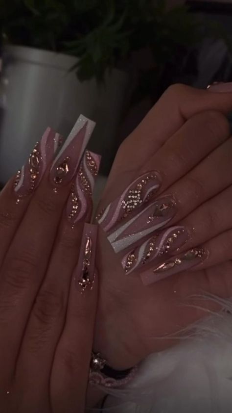 Diamond Nail Designs, Rose Gold Nails Design, Art Guide, Dope Nail Designs, Simple Acrylic Nails, Rose Gold Nails, Long Acrylic Nails Coffin, Acrylic Nails Coffin Pink, Nail Idea