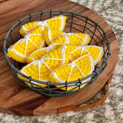 Crochet Lemon, Lemon Leaf, Feather Diy, Easy Crochet Hat, Crochet Fruit, Dishcloth Crochet Pattern, Lemon Slices, Quick Crochet Patterns, Lemon Patterns