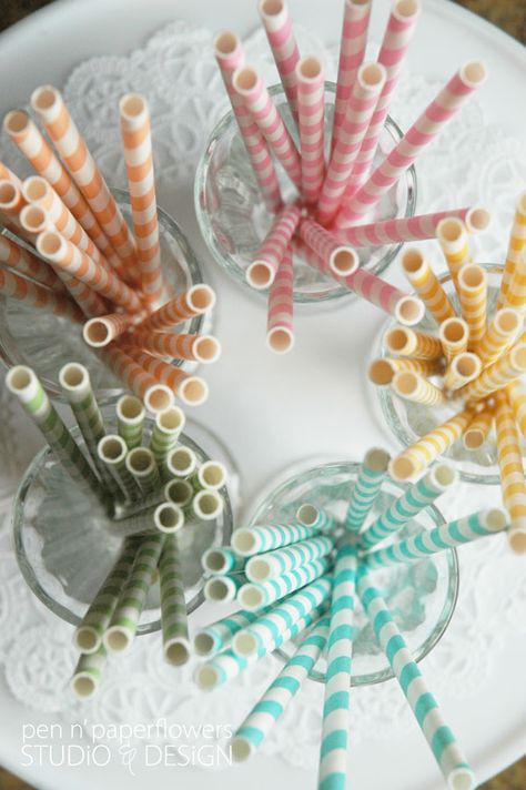 Cute Straws, Summer Drink Recipes Nonalcoholic, Pastel Drinks, Pastel Theme Party, Crazy Straws, Fun Straws, Party Straws, Party Rock, Party Items