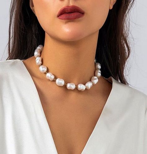 Description:Boho Irregular Pearl Chain Choker NecklaceSpecification:Length: 13.7 + 2.7â€?extWeight Thigh Jewelry, Big Pearl Necklace, Bead Choker Necklace, Pearl Necklace Vintage, Bead Choker, Neck Accessories, Pearl Choker Necklace, Summer Necklace, Chain Choker Necklace