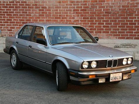 Cheap Old Cars, Bmw 3 Series Sedan, Bmw 318, Bmw Engine, Luxury Cars For Sale, Cheap Used Cars, Bmw 325, Old Vintage Cars, Luxury Car Brands