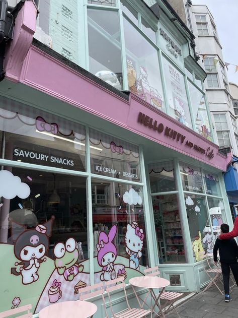 Tea Shop Exterior, Friends Cafe, Shop Exterior, Bubble Tea Shop, Kitty Cafe, Book Cafe, Hello Kitty Items, Aesthetic Instagram Theme, Savory Snacks