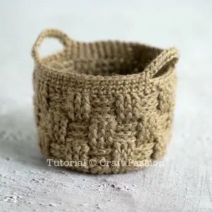 Usefull Crochet Items, Crochet Basket Patterns, Diy Crochet Basket, Crochet Basket Tutorial, Basket Weave Crochet, Crochet Basket Pattern Free, Crochet Storage Baskets, Rope Projects, Basketweave Stitch