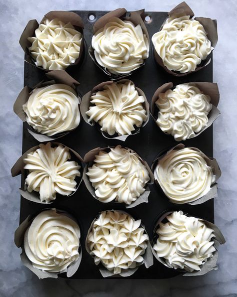 Zoe Bakes, Devils Food Cupcakes, Cream Cheese Icing Recipe, Cupcake Cream, Food Cupcakes, Amazing Chocolate Cake Recipe, Rich Cake, Potluck Desserts, Devils Food Cake