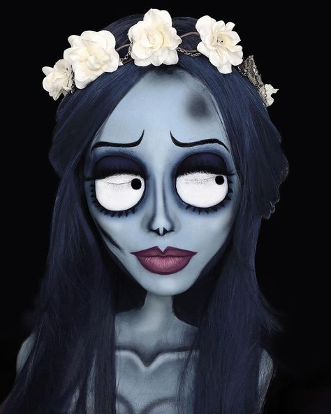 27 Easy Corpse Bride Makeup Ideas: Spooky and Creative Halloween Looks Inspired by Tim Burton Reaper Makeup, Grim Reaper Makeup, Emily And Victor, Bride Makeup Ideas, Corpse Bride Makeup, Easy Makeup Ideas, Tim Burton Characters, Halloween Trends, Beautiful Halloween