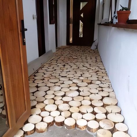 This isn't your usual wooden floor, made with solid round oak logs. With an epoxy finish on top, this would look great. What do you think? 🤔 Timber Floor, Oak Logs, Wood Logs, Wooden Floor, Wood Rings, Wooden Flooring, You Think, Thinking Of You, Flooring