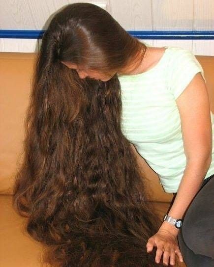 Curls in Bloom: Easy Hairstyles for Long, Curly Hair Rapunzel Long Hair, Long Indian Hair, Long Hair Ponytail, Extremely Long Hair, Long Silky Hair, Rapunzel Hair, Really Long Hair, Long Hair Pictures, Hair Model