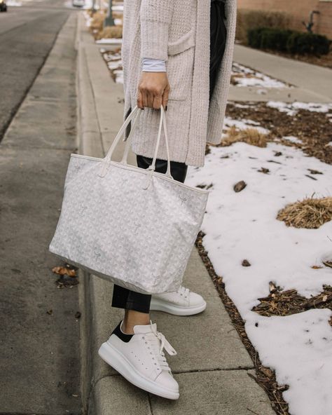 Goyard Saint Louis tote bag review and how to care - With Love Lily Rose Goyard Tote, Louis Bag, Love Lily, Goyard Bag, Lv Handbags, 2022 Fashion, Lily Rose, Saint Louis, Lv Bag