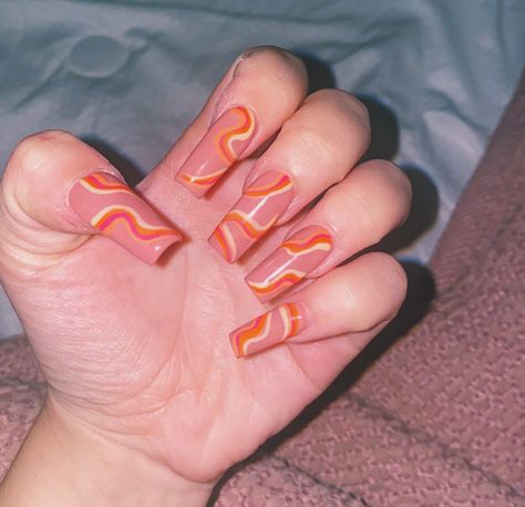 70s Themed Acrylic Nails, Cute Acrylic Nails Orange, Orange Swirl Acrylic Nails, 70s Swirl Nails, 70s Theme Nails, Orange Swirl Nails, 70s Nail Designs, Acrylic Nail Pink, Swirl Acrylic Nails