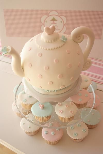 Teapot Cakes Birthday, Tea Pot Birthday Cake, Tea Party Cake Ideas, Tea Party Cake Pops, Tea Party Cakes, Teapot Cakes, Tea Party Baby Shower Theme, Shell Cake, Tea Party Cupcakes