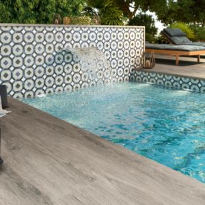 Fleur - Antoinette 6″x6″ Porcelain Waterline & Interior Floor Tile - QDI Surfaces® Swimming Pool Waterline Tile Ideas, Pool Waterline Tile Ideas, Decorative Pool Tiles, Waterline Pool Tile, Canyon House, Mahogany Bay, Moderne Pools, Pool Water Features, Swimming Pool Tiles