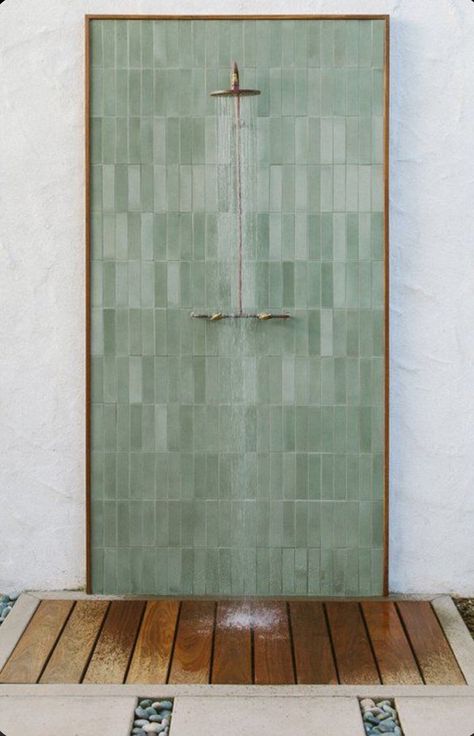 Outdoor Shower Tile Ideas, Outdoor Tile Shower Ideas, Outdoor Shower With Tile, Exterior Shower Design, Pool House Shower Ideas, Outdoor Shower Tile Wall, Outdoor Shower By Pool, Exterior Shower Ideas, Beach Outdoor Shower Ideas