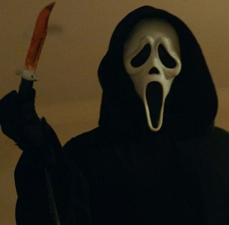 Scream 4 Ghostface, Alexis Core, Scream Movie Poster, Scream Characters, Scream 4, Helloween Wallpaper, Jack Champion, Movie Horror, Scream Franchise