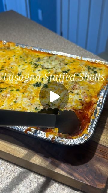 37K views · 3.9K likes | Jashaun Ellis on Instagram: "Lasagna Stuffed Shells 😮‍💨🔥

#reels #chef #food #lasagna #stuffedshells #recipe #elliseats24 #catering #viral #explore

#FreeGotto🤞🏾" Lasagna Stuffed Shells Recipe, Stuffed Lasagna Shells, Lasagna Shells, Lasagna Stuffed Shells, Food Lasagna, Chef Food, Stuffed Shells, March 20, Lasagna