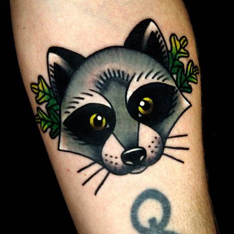 A Toronto raccoon for Ian before he moves to California! 🗑🐼 #tattoo #tattoos #tattoosofinstagram #colourtattoo #raccoontattoo #neotraditional #neotraditionaltattoo #animaltattoo #tattoopeople #tattoopeopletoronto #torontotattoo #eikon #eikondevice #ems420 Traditional Raccoon Tattoo, Loon Tattoo, Racoon Tattoo, Raccoon Tattoo, Tattoo People, Beautiful Tattoo, R Tattoo, Traditional Tattoo Flash, Head Tattoos