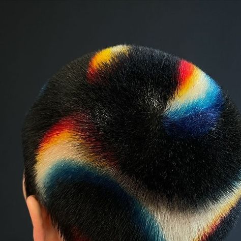 Creative Buzzcut, Dyed Buzz Cut Hair, Buzzcut Dye Design, Buzzcut Pattern Dye, Colorful Buzzcut Women, Colorful Hair Aesthetic, Shaved Hair Dye, Women’s Buzzcut, Colorful Buzzcut