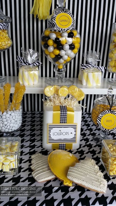 Yellow Birthday Theme, Yellow Candy Buffet, Sweet Buffet, Wholesale Candy, Sunflower Party, Sunflower Baby Showers, Yellow Candy, Yellow Party, Yellow Birthday