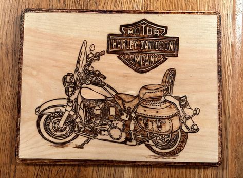 Wood Burning Patterns Stencil, Moto Custom, Pyrography Art, Wood Burning Patterns, Harley Davidson Motorcycle, Wood Slices, Pyrography, Wood Burning, Pencil Drawings