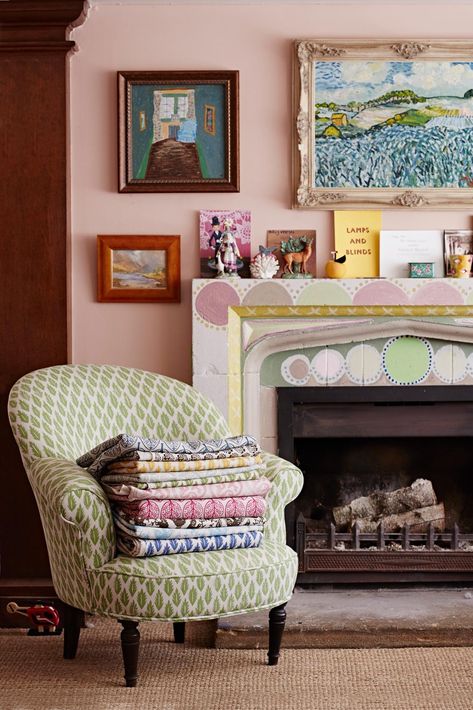 How the Bloomsbury group's interiors at Charleston Farmhouse are still having an impact, over a century later - Country Life Pastel Interiors, Coral Room, Country Fabric, British Homes, Upholstery Chair, Oval Room Blue, Bloomsbury Group, English Interior, Painting Lamp Shades