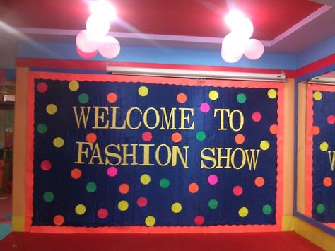 Kids fashion show decoration Fashion Show Preschool, Fashion Show Event Decor, Alphabet Fashion Show Kindergarten, Fashion Show Decoration, Fashion Show Decorations Ideas, Kg1 Activities, Alphabet Parade, Kindergarten Fashion, Womens Event