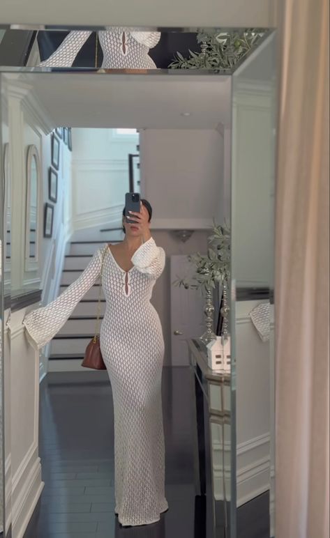 Crochet Prom Dresses, Crochet Dress Outfits, Mode Zendaya, Crochet Long Dresses, White Crochet Dress, Crochet Beach Dress, Chic Dress Classy, Crochet Maxi Dress, Maxi Knit Dress