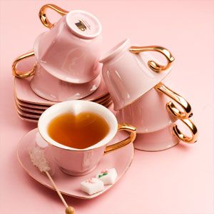 tea Pink Tea Cups, Desain Pantry, Pink Tea, My Cup Of Tea, Tickled Pink, Keramik Vase, Cups And Saucers, Tea Cup Set, High Tea