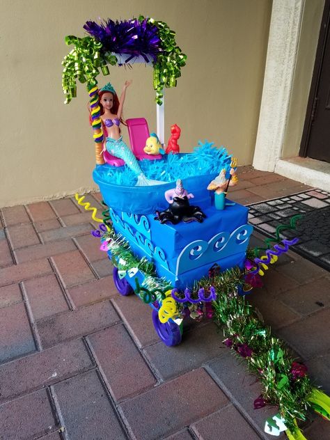 Show Box Float Ideas, Fiesta Float Ideas For School, Shoe Box Float Ideas Kids, Shoe Box Float, Kids Parade Floats, Fiesta Float, Shoebox Float, Little Mermaid Shoes, Mermaid Float