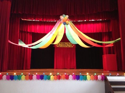 Stage Decorations for Elementary Concerts from Easy to Elaborate - Oodles of Music Talent Show Stage Decorations, School Stage Decorations, Talent Show Themes, Stage Decorations For School, Talent Show Decorations, Carnival Decorations, Gold Backdrop, Graduation Theme, Kids Party Themes