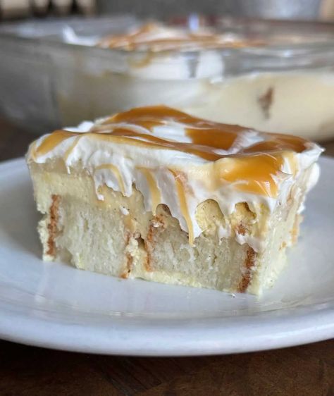 angel-food-cake-bavarian-cream - Cookie Madness Bavarian Cream Pie, Bavarian Cream Recipe, Chocolate Angel Food Cake, Icebox Desserts, Pudding Poke Cake, Oreo Pudding, Bavarian Cream, Caramel Recipes Sauce, Chocolate Pecan Pie