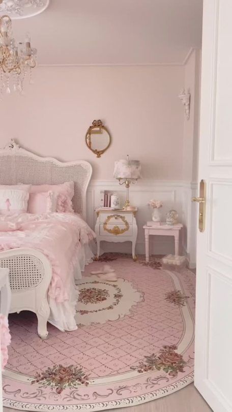 💗Sweet♡Heart🐰 Coquette Rug, Coquette Rooms, Princess Coquette, Coquette Floral, Princess Room, Pink Carpet, Vanity Desk, Sweet Heart, Bedroom Inspo