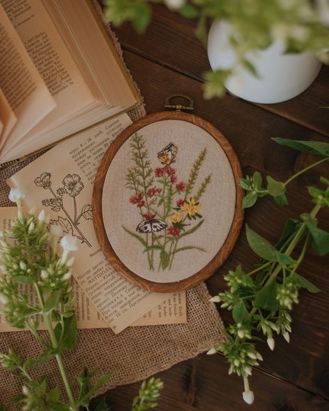 Viktoriia S. on Instagram: “This embroidery was made for my dear mom♥ #embroidery #embroideryart #embroiderydesign #flowersandotherstories #naturecore #forestcore…” Embroidery Aesthetic Photography, Hand Embroidery Aesthetic, Embroidery Inspiration Aesthetic, Forest Academia, Green Academia Aesthetic, Goblin Core Aesthetic, Embroidery Aesthetic, Aesthetic Embroidery, Cottagecore Embroidery