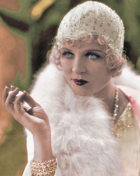 Phyllis Haver - Blonde And Dangerous Style Année 20, 1920s Headband, Glamour Vintage, Roaring 20's, Flapper Girl, Gatsby Style, 20s Fashion, Jazz Age, Silent Movie