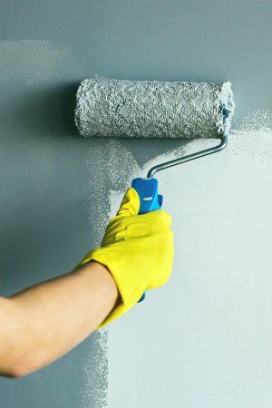 Satin vs Semi-Gloss: How to KnowWhich Paint Finish is Best For Your Project Contractor Quotes, Satin Finish Paint, Glidden Paint, Semi Gloss Paint, Decorate Bedroom, Free Painting, Painting Contractors, Bedroom Walls, Paint Types