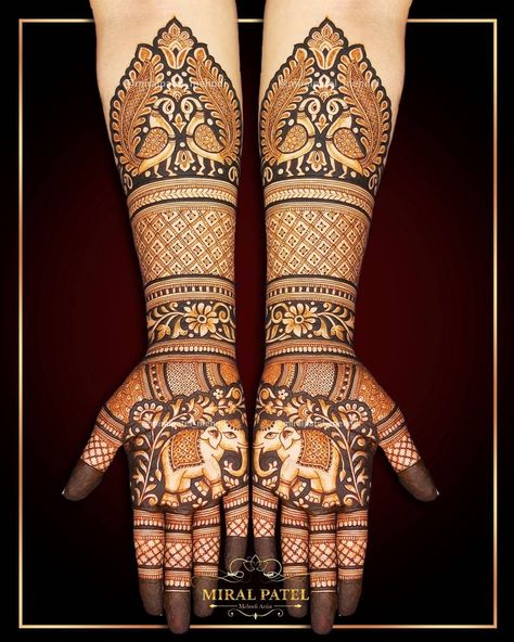 Peacock And Elephant Mehndi Designs, Mehndi Figures, Intricate Mehndi Designs, Best Arabic Mehndi Designs, Indian Mehendi, Hand Practice, Peacock Mehndi Designs, Bride Design, Bridal Mehandi