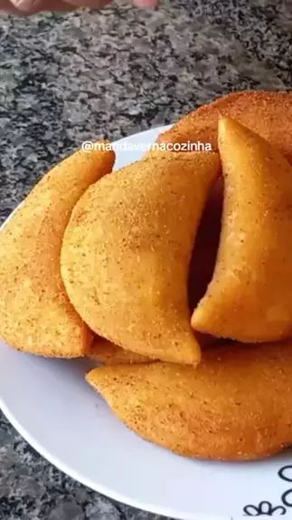 Brazilian Food, Delicious Snacks Recipes, Pie Cake, Culinary Recipes, Creative Food, Yummy Snacks, Haiti, Madagascar, Cake Recipes