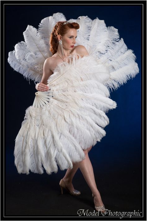 feather fans  photo by Model Photographic Burlesque Feather Fans, Burlesque Aesthetic, Burlesque Vintage, Dancer Drawing, Dance Moms Costumes, Feather Fans, Feather Fashion, Dancer Costume, Burlesque Costumes