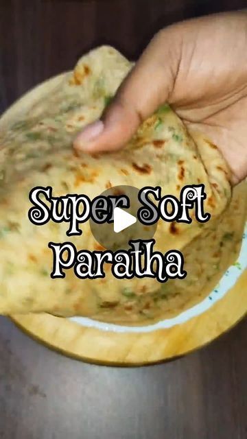 Chicken Paratha Recipe, Alu Paratha, Paratha Recipes, Desi Food, Foodie Food, Diy Hair, Diy Hairstyles, Street Food, Indian Food Recipes