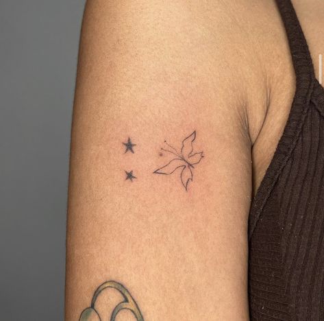 Barney Tattoo, Tiny Tattoos With Meaning, Simple Tats, Taboo Tattoo, Jewel Tattoo, Small Shoulder Tattoos, Handpoke Tattoo, Tattoo Now, Hand Poked Tattoo