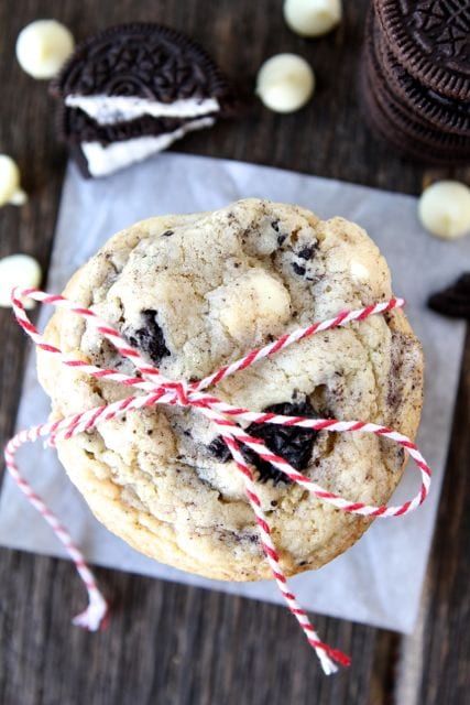 Oreo White Chocolate Pudding Cookies from www.twopeasandtheirpod.com #cookies #recipe Oreo White Chocolate, Pudding Oreo, Cookies Pudding, White Chocolate Pudding, Chocolate Pudding Cookies, Pudding Cookies Recipes, Oreo Pudding, Chocolate Chip Pudding Cookies, Chocolate Pudding Recipes