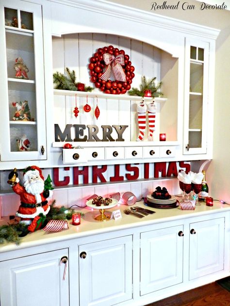 Christmas Hutch, Diy Christmas Kitchen, Cricut Decor, Sandy Claws, Diy Christmas Decorations For Home, House Quotes, Christmas Cricut, Hutch Decor, Kitchen Christmas