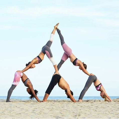 Group Yoga Poses, Couples Yoga Poses, Acro Yoga Poses, Group Yoga, Couples Yoga, Acrobatic Gymnastics, Yoga Photos, Partner Yoga, Yoga Legging