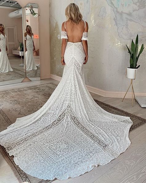 Looking for the perfect hybrid of boho wedding dress and lace wedding dress? This Rue de Seine bridal 'Tulum' gown checks every box. Fit-and-flare detailing plus a dramatic train leave us speechless every time. bohemian wedding dress, wedding dress shop, sexy wedding dresses #ruedeseine #weddingdresses Woods Wedding Dress, Fairytale Woods, Woods Wedding, Petite Wedding Dress, Boho Wedding Gowns, Wedding Dress Ideas, Rustic Boho Wedding, Satin Wedding Gown, Lovely Bride