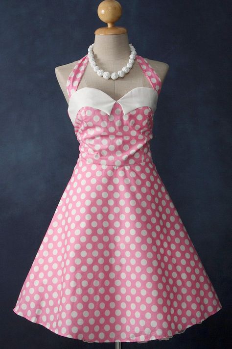 1950 Dresses, Mode Rockabilly, Cutest Clothes, Rockabilly Outfits, Good Old Times, Halter Neck Dress, Dress Retro, Handmade Dress, Rockabilly Dress