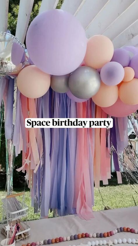 Birthday Party Space, Party Theme Decorations, Two The Moon, 2nd Birthday Party For Girl, Birthday Party Girl, Simple Birthday Party, Second Birthday Ideas, Girl Bday Party