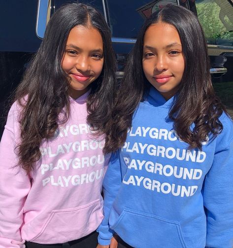 Anais And Mirabelle Lee, Anais And Mirabelle, Mirabelle Lee, Squad Goals Black, Hispanic Babies, Fun At The Beach, Barbie Food, Newborn Baby Dolls, Mixed Kids