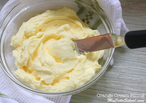 You will LOVE this delicious easy Orange Cream filling recipe! It is extremely flavorful with a light whipped consistency. Orange Cream Filling, Cream Filling Recipe, Mousse Dolce, Cooking Pork, Cupcakes Filled, Cake Filling Recipes, Cake Frosting Recipe, Gateaux Cake, Cream Filling