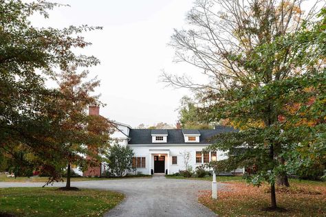 Dream House Tour, Historic Farmhouse, Ranch Exterior, Colonial Exterior, Farmhouse Style Kitchen, Forest House, Old Farmhouse, Waterfront Homes, Cozy Nook