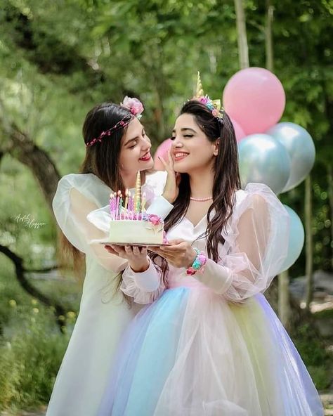 Best Friends Forever Images, Sisters Photoshoot Poses, Happy Birthday Best Friend Quotes, Bestie Birthday, Birthday Wishes For Sister, Best Friend Pictures Tumblr, Sisters Photoshoot, Girl Friendship, Birthday Photoshoot